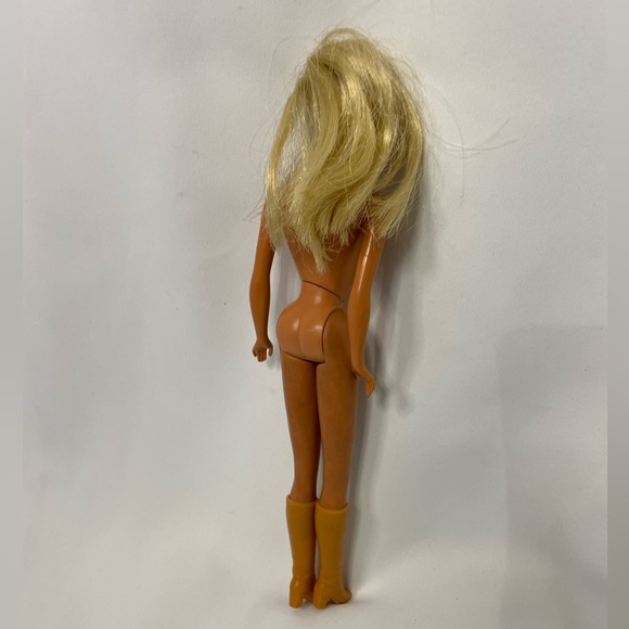 VTG early 1970s Malibu Barbie (w/ boots) - Picture 5 of 14